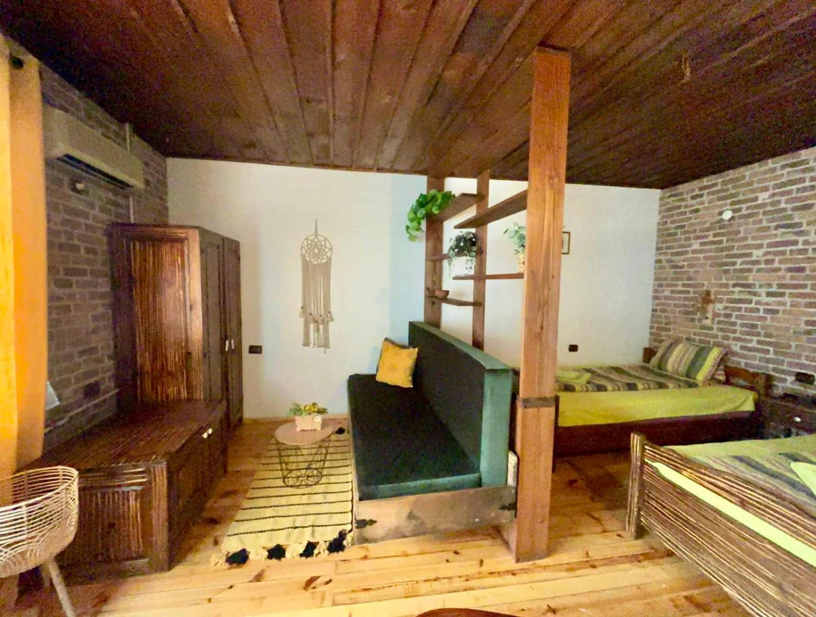 Семеен Хотел-Ресторант Маламовата Къща Goţe Delcev Exterior foto